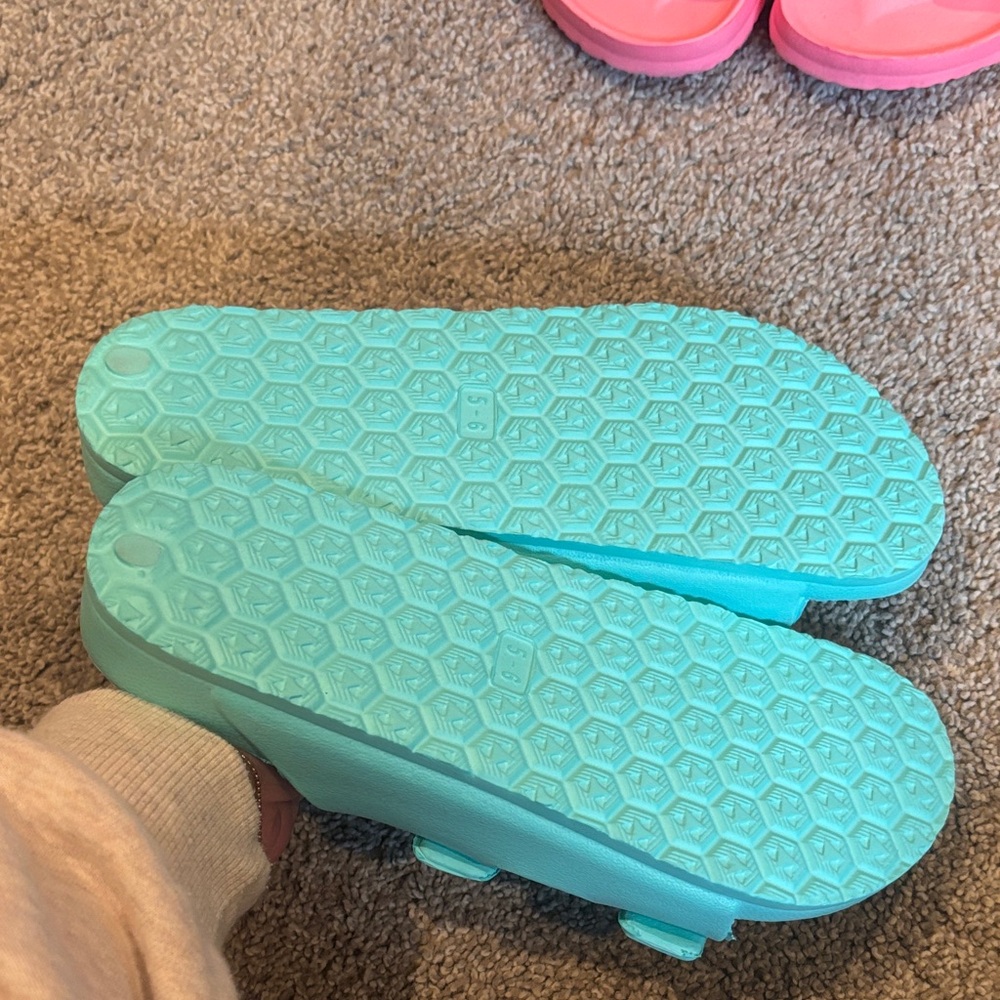 Sandals Set - Picture 4 of 16